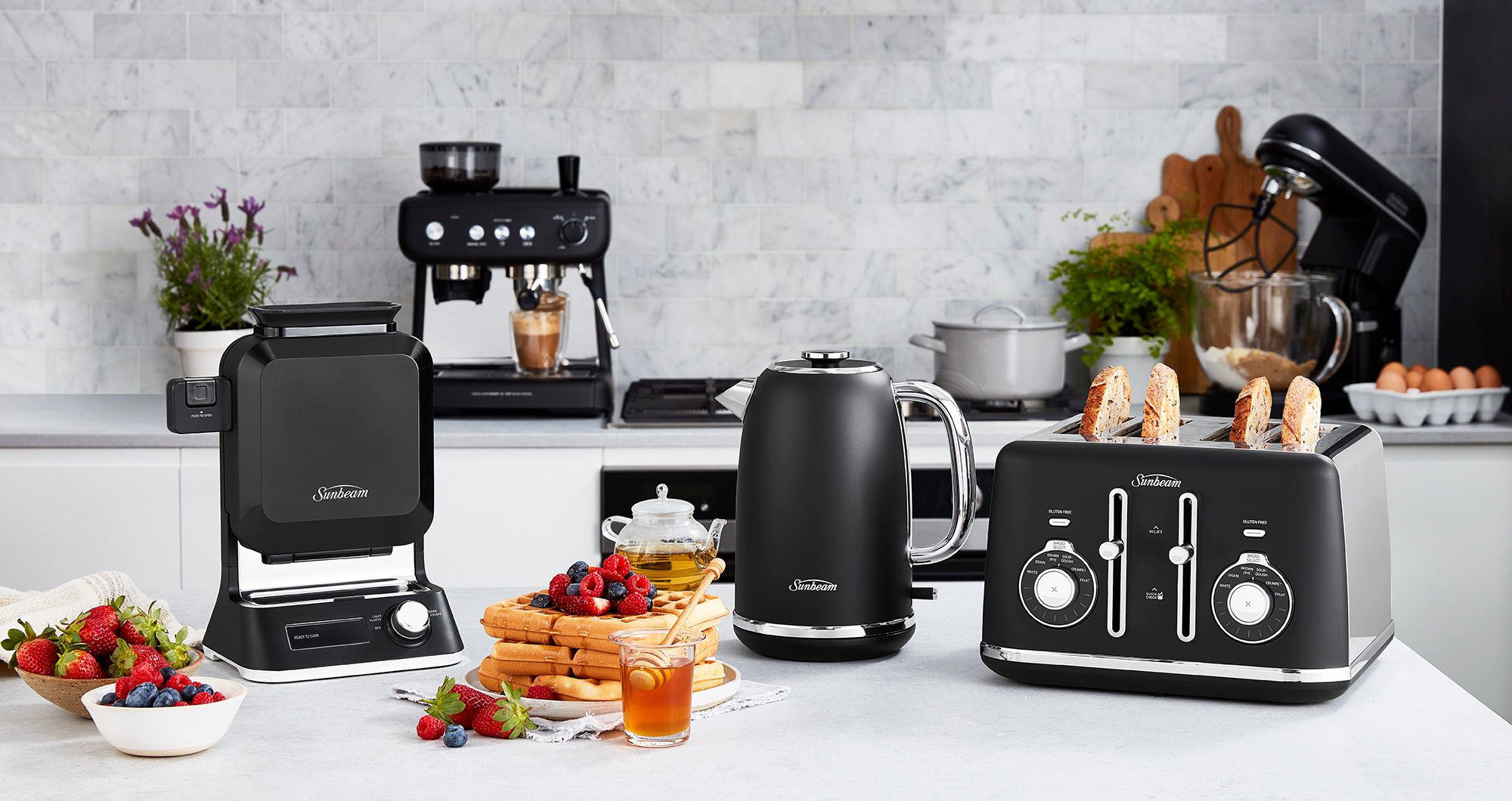 shade select vertical waffle maker